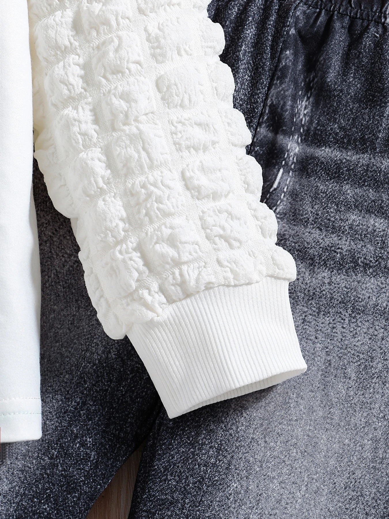 Spring and Autumn Girls' Fashion Set with White Round Neck Cartoon Printed Long Sleeve