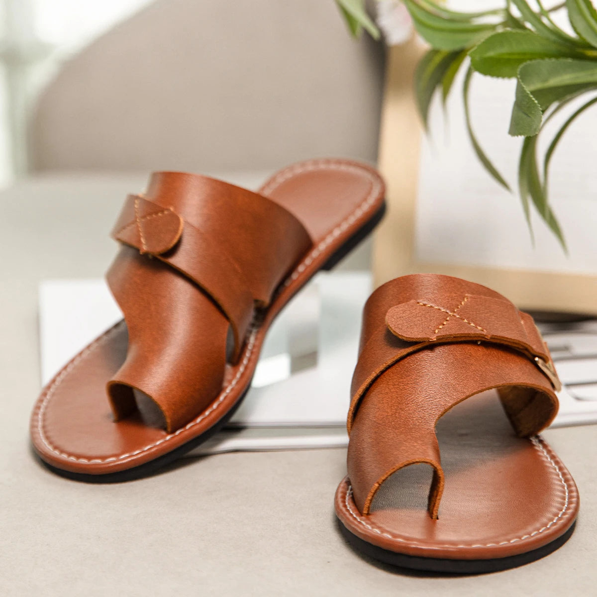 Women Summer Sandals Comfy Ligh Flat Heel Clip-toe Slides