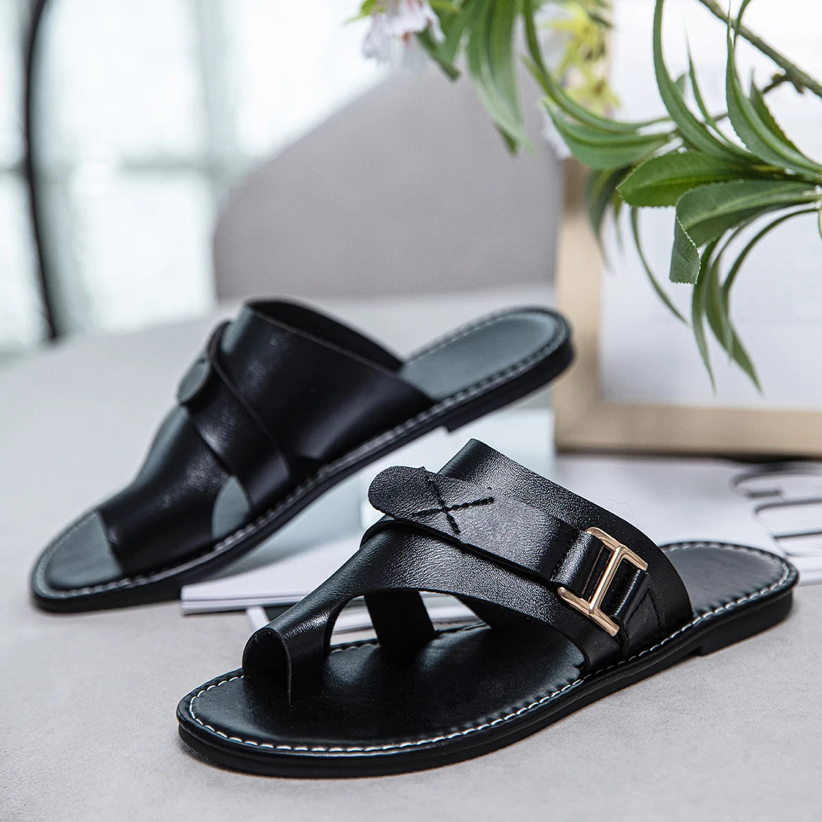 Women Summer Sandals Comfy Ligh Flat Heel Clip-toe Slides